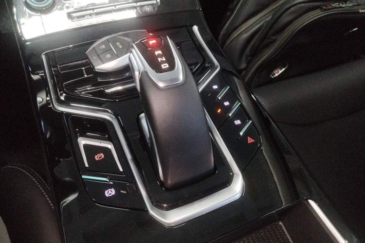 Used JMEV GSE 2023 Standard Range Industry Edition Gear Lever