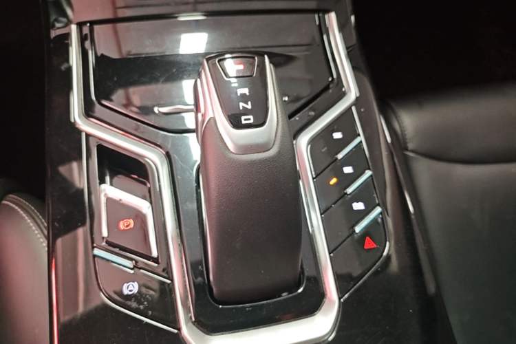Used JMEV GSE 2023 Standard Range Dynamic Edition Gear Lever