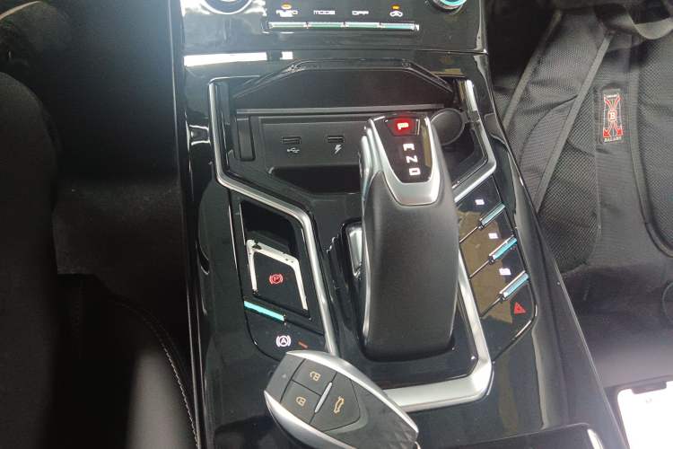 Used JMEV GSE 2023 Standard Range Industry Edition Gear Lever