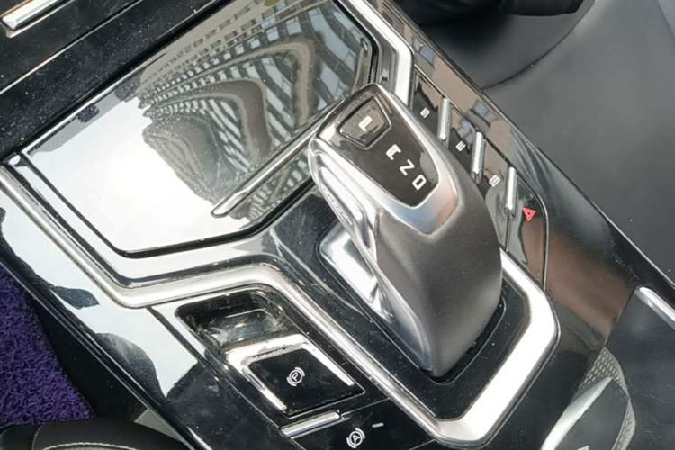 Used JMEV GSE 2023 Standard Range Industry Edition Gear Lever