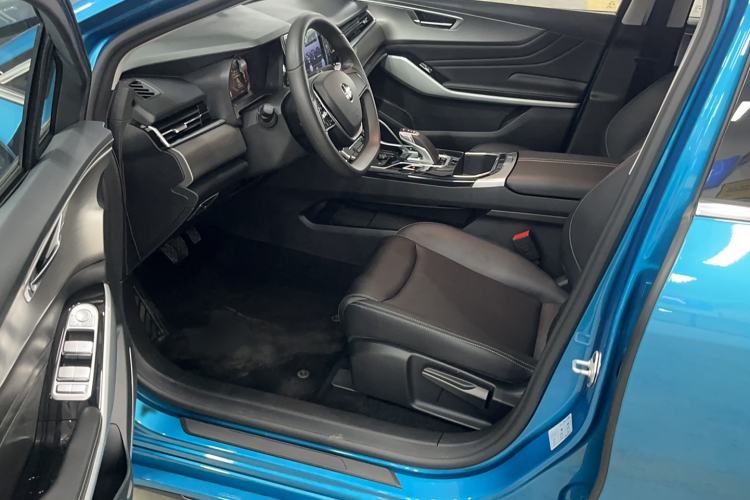 Used JMEV GSE 2023 Dream Edition 40 Standard Model Interior 2