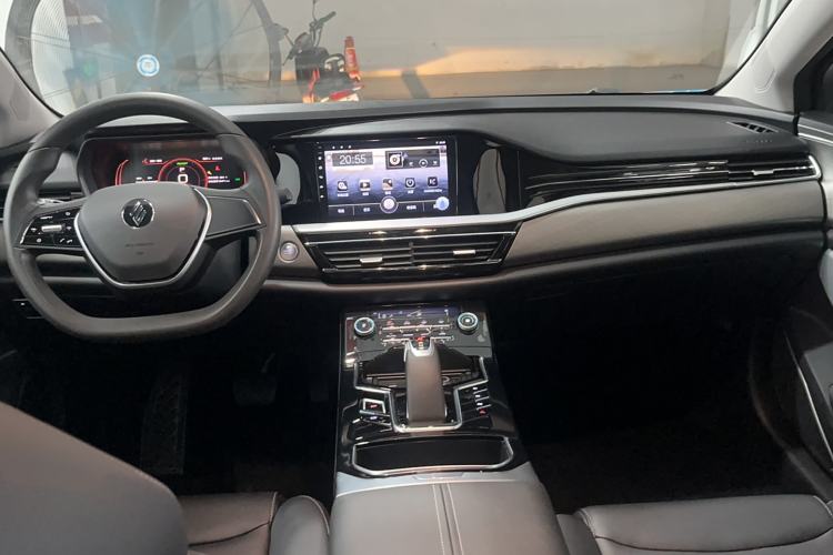 Used JMEV GSE 2023 Dream Edition 40 Standard Model Interior 3