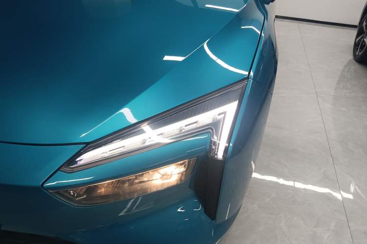 Used JMEV GSE 2023 Standard Range Industry Edition Left Front Headlight