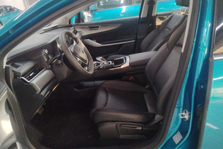 Used JMEV GSE 2023 Standard Range Industry Edition Left Front Seat