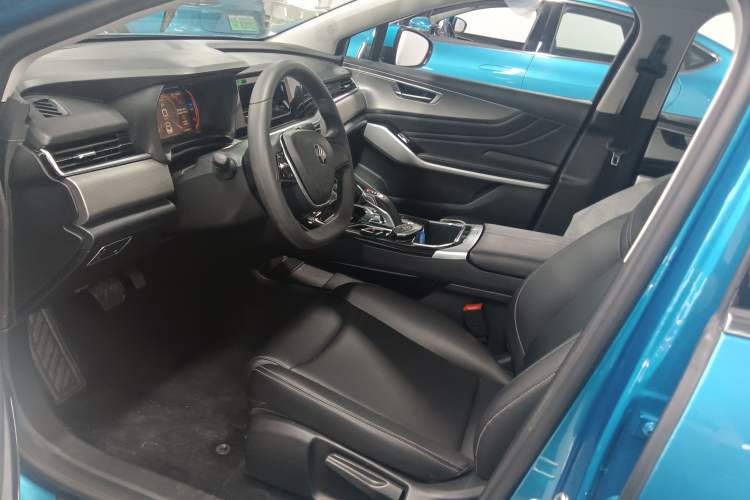 Used JMEV GSE 2023 Standard Range Industry Edition Left Front Seat