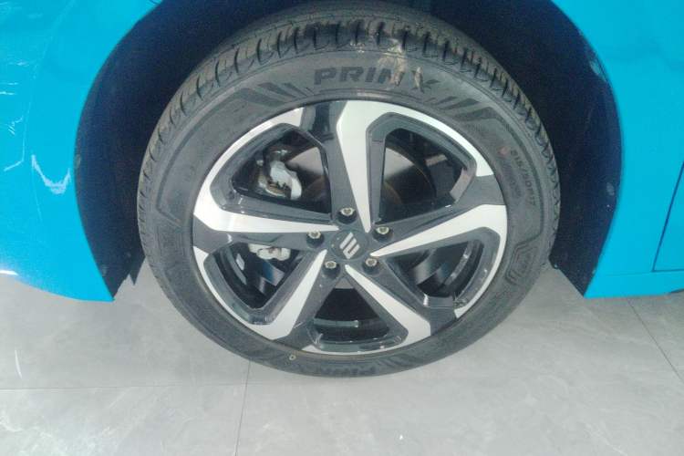 Used JMEV GSE 2023 Standard Range Industry Edition Left Front Wheel Hub