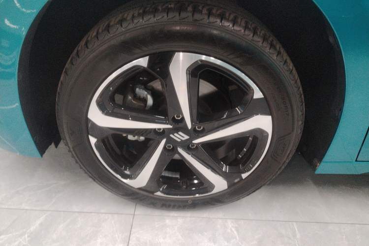 Used JMEV GSE 2023 Dream Edition 40 Standard Model Left Front Wheel Hub