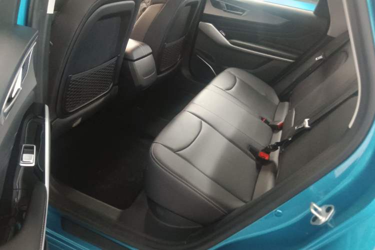 Used JMEV GSE 2023 Standard Range Industry Edition Left Rear Seat