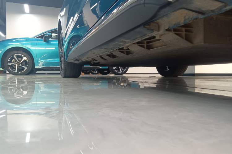 Used JMEV GSE 2023 Standard Range Industry Edition Left Side Sill