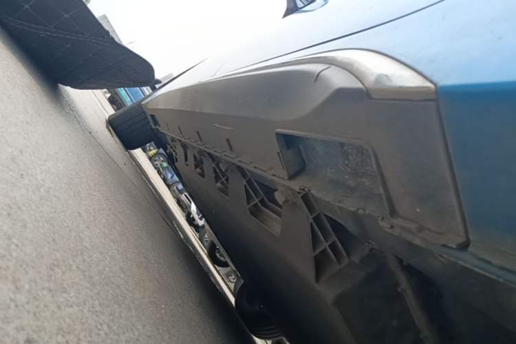 Used JMEV GSE 2023 Standard Range Industry Edition Left Side Sill