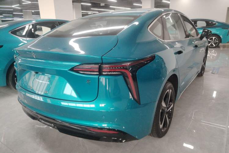 Used JMEV GSE 2023 Dream Edition 40 Standard Model Rear Right 45 Deg