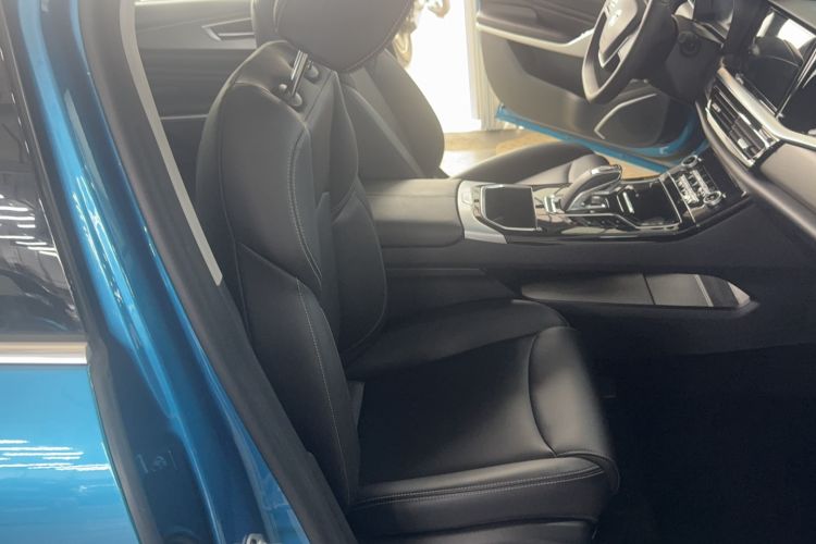 Used JMEV GSE 2023 Dream Edition 40 Standard Model Right Front Seat