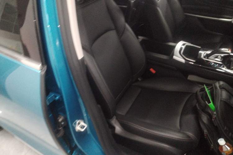 Used JMEV GSE 2023 Standard Range Industry Edition Right Front Seat