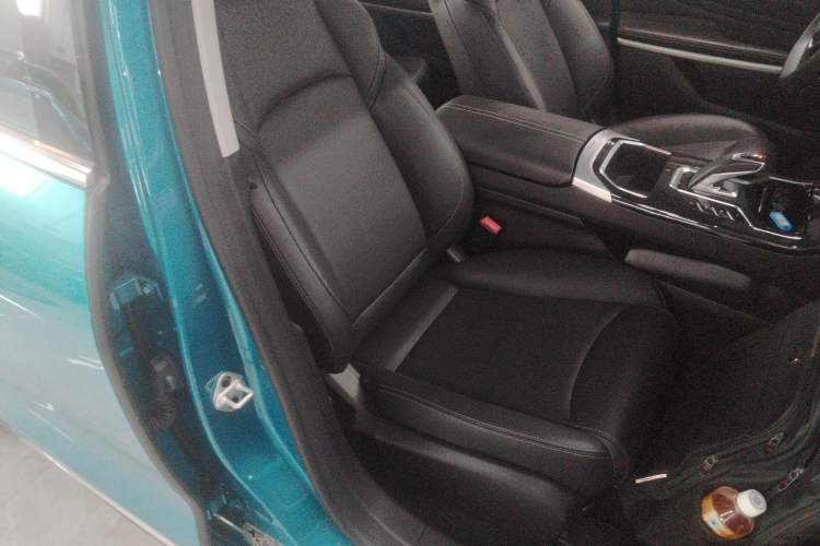 Used JMEV GSE 2023 Dream Edition 40 Standard Model Right Front Seat