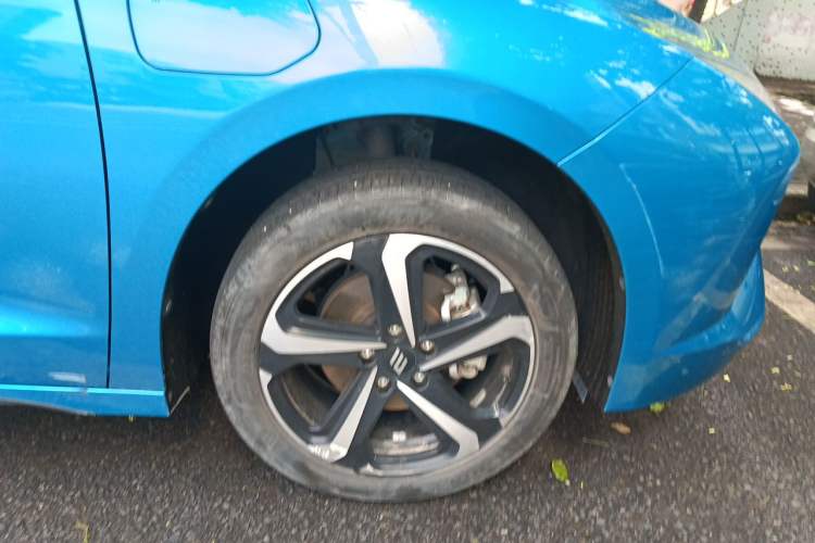 Used JMEV GSE 2023 Standard Range Industry Edition Right Front Wheel Hub