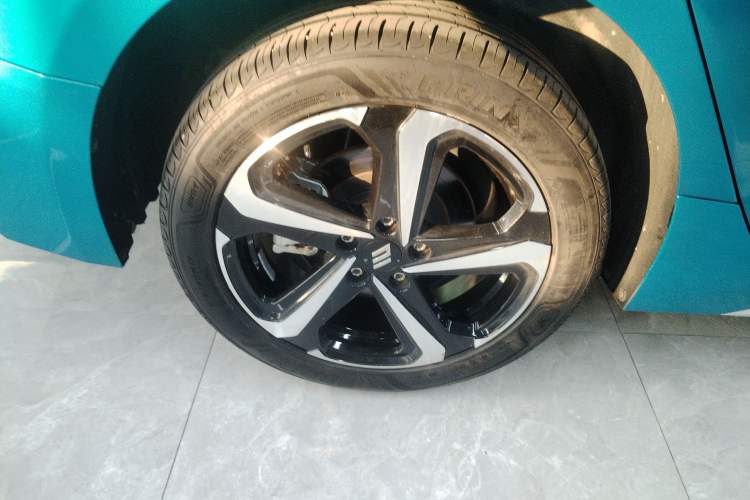 Used JMEV GSE 2023 Standard Range Industry Edition Right Rear Wheel Hub