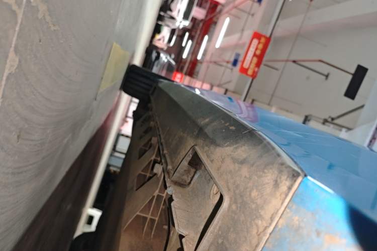 Used JMEV GSE 2023 Standard Range Dynamic Edition Right Side Sill