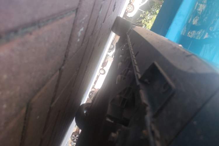 Used JMEV GSE 2023 Standard Range Industry Edition Right Side Sill