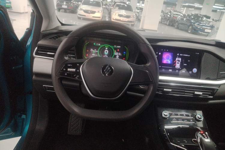 Used JMEV GSE 2023 Standard Range Industry Edition Steering Wheel