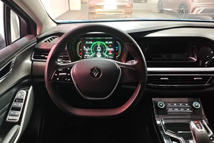 Used JMEV GSE 2023 Standard Range Dynamic Edition Steering Wheel