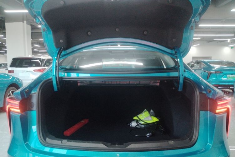 Used JMEV GSE 2023 Standard Range Industry Edition Trunk