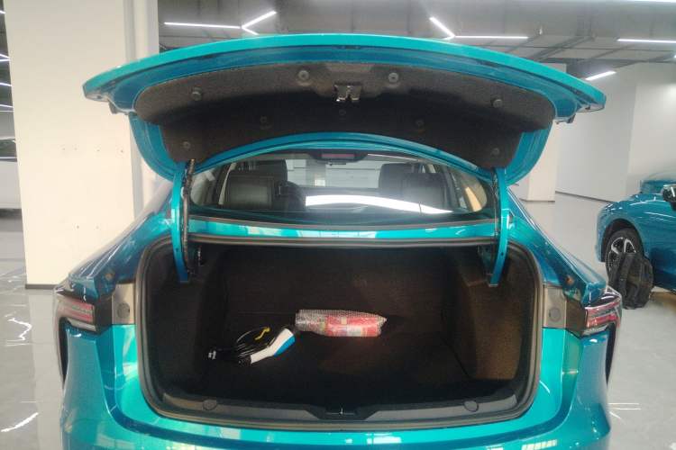 Used JMEV GSE 2023 Standard Range Industry Edition Trunk