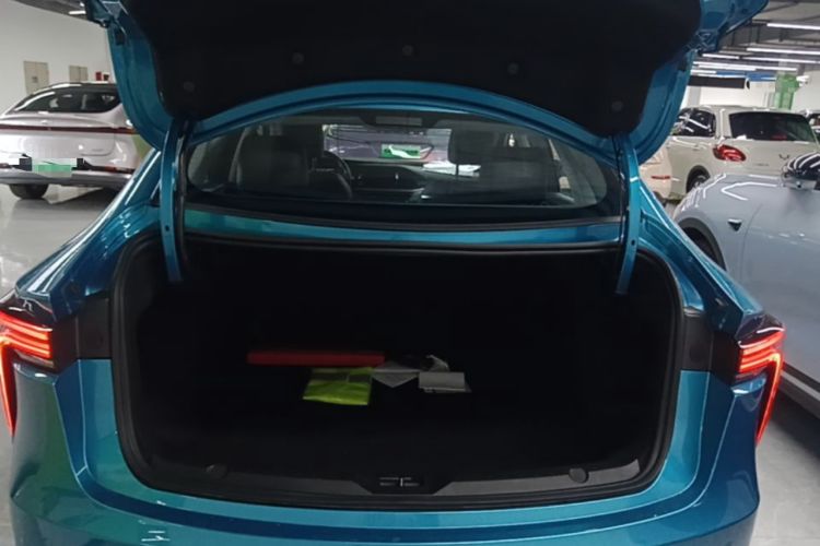 Used JMEV GSE 2023 Standard Range Industry Edition Trunk