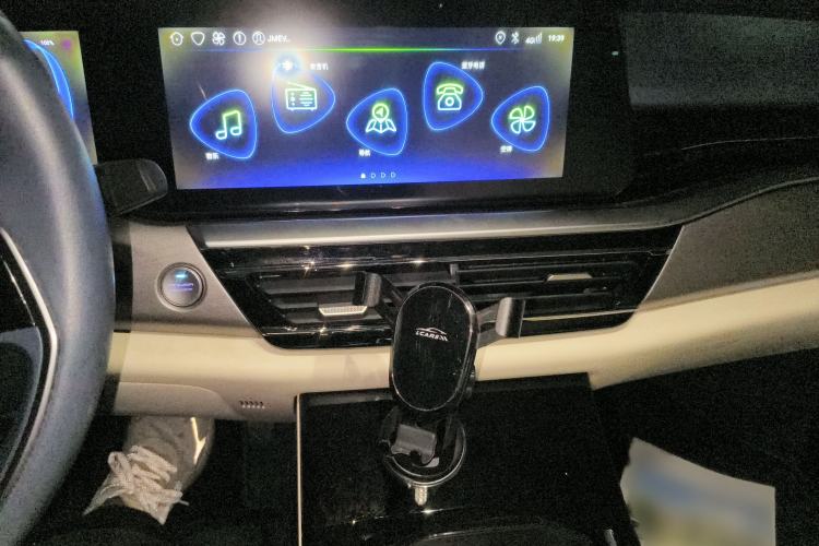 Used JMEV GSE 2023 Dream Edition 52 Comfort Model Audio And AC Panel