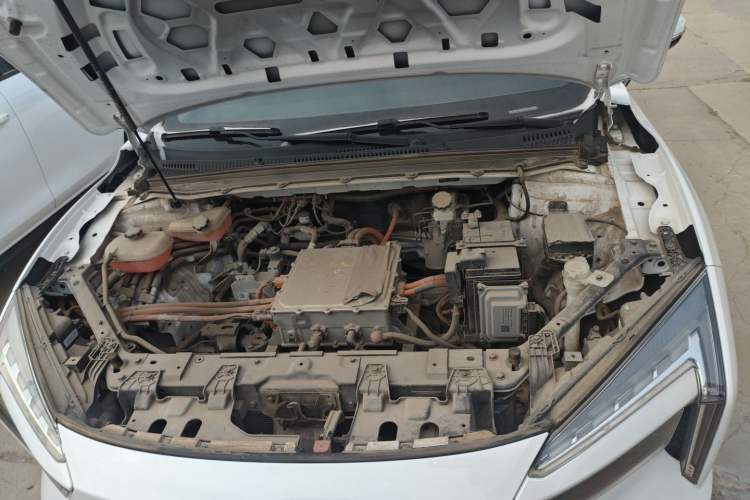 Used JMEV GSE 2023 Dream Edition 52 Comfort Model Engine Bay