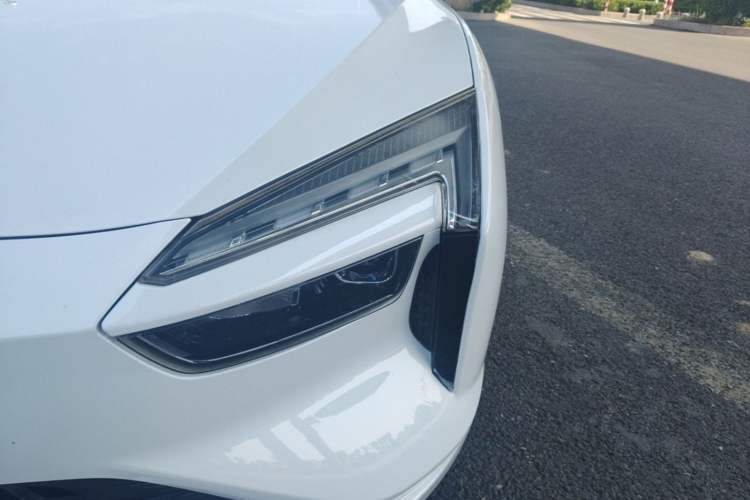 Used JMEV GSE 2023 Standard Range Industry Edition Left Front Headlight