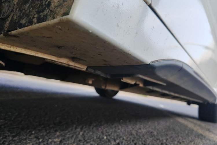 Used JMEV GSE 2023 Standard Range Industry Edition Left Side Sill