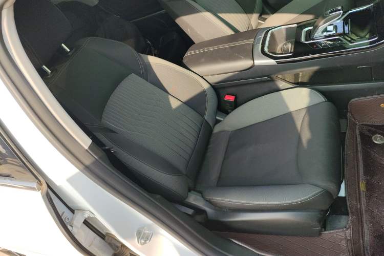 Used JMEV GSE 2023 Online Booking Version 52 Industry Edition Right Front Seat