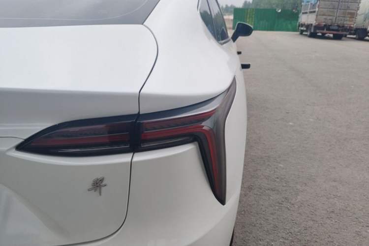 Used JMEV GSE 2023 Standard Range Industry Edition Right Rear Taillight