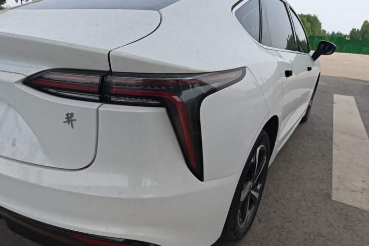 Used JMEV GSE 2023 Standard Range Industry Edition Right Rear Taillight