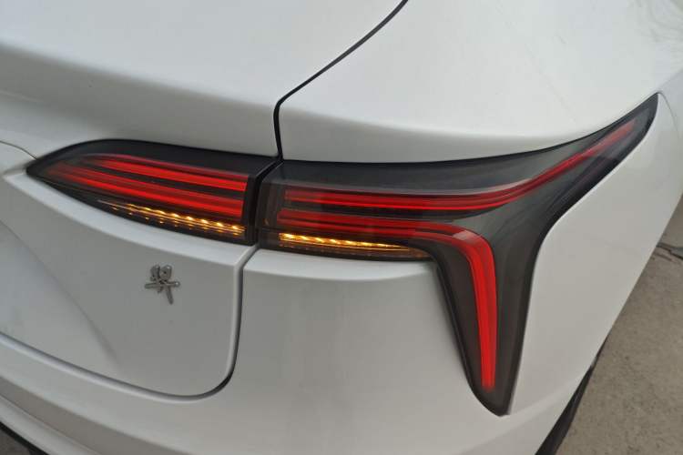 Used JMEV GSE 2023 Dream Edition 52 Comfort Model Right Rear Taillight