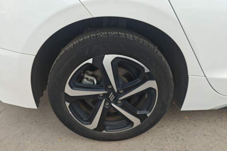 Used JMEV GSE 2023 Dream Edition 52 Comfort Model Right Rear Wheel Hub