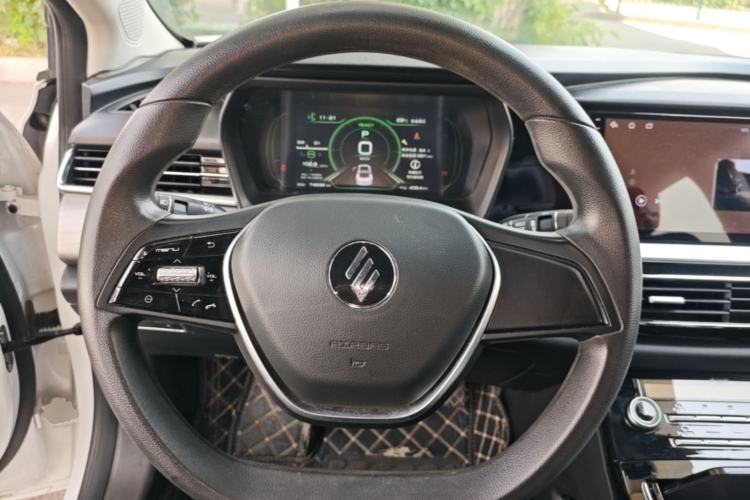 Used JMEV GSE 2023 Standard Range Industry Edition Steering Wheel