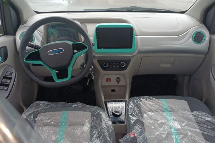 Used JMEV Xiao Qilin 2024 201km Comfort Version Center Console