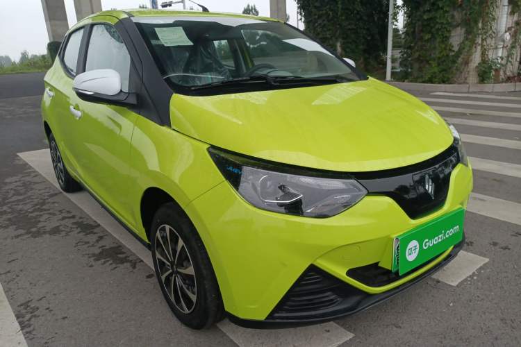 Used JMEV Xiao Qilin 2024 201km Comfort Version Front Right 45 Deg