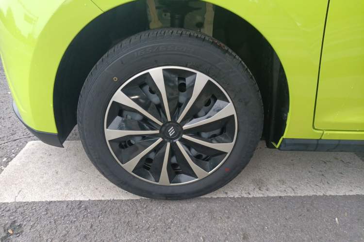 Used JMEV Xiao Qilin 2024 201km Comfort Version Left Front Wheel Hub