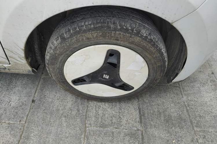 Used JMEV Xiao Qilin 2023 Joyful Edition 201km Comfort Model Right Front Wheel Hub