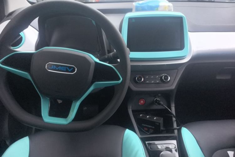 Used JMEV Xiao Qilin 2022 Dynamic Edition Center Console