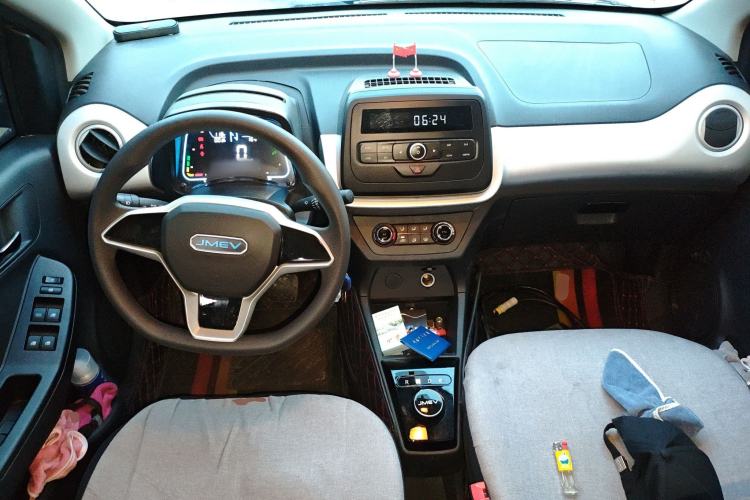 Used JMEV Xiao Qilin 2022 Heart-Pounding Edition Interior 2