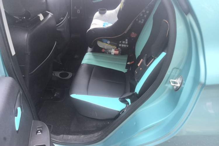 Used JMEV Xiao Qilin 2022 Dynamic Edition Left Rear Seat