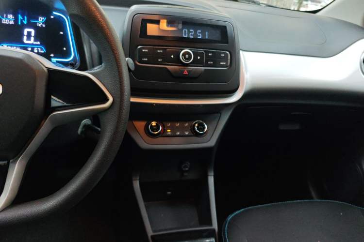 Used JMEV Xiao Qilin 2022 Heart-Pounding Edition Audio And AC Panel