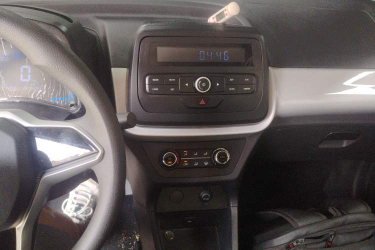 Used JMEV Xiao Qilin 2022 Heart-Pounding Edition Audio And AC Panel