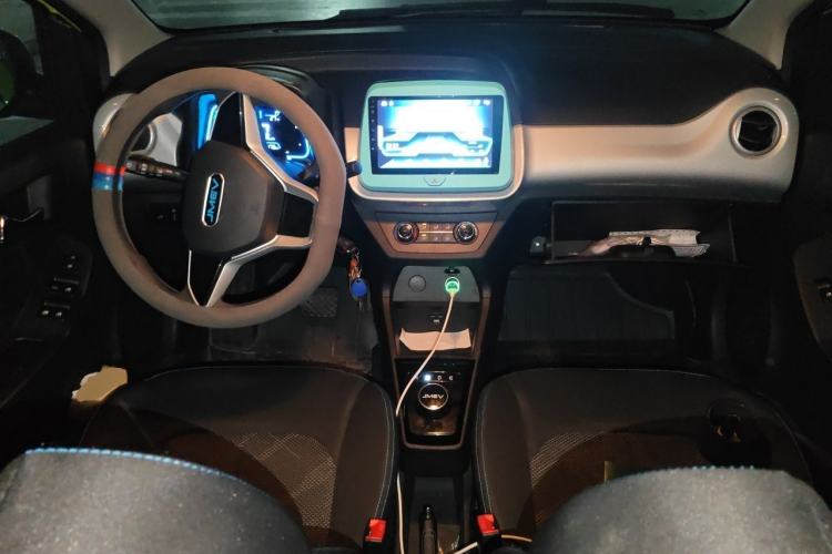 Used JMEV Xiao Qilin 2022 Heart-Pounding Edition Center Console