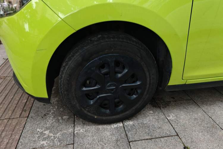 Used JMEV Xiao Qilin 2022 Heart-Pounding Edition Left Front Wheel Hub