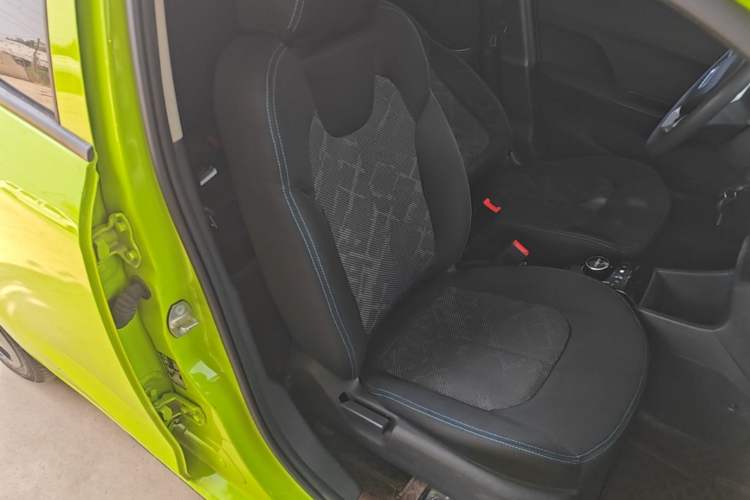 Used JMEV Xiao Qilin 2022 Heart-Pounding Edition Right Front Seat
