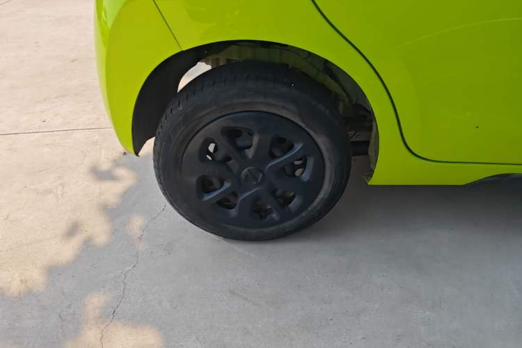 Used JMEV Xiao Qilin 2022 Heart-Pounding Edition Right Rear Wheel Hub